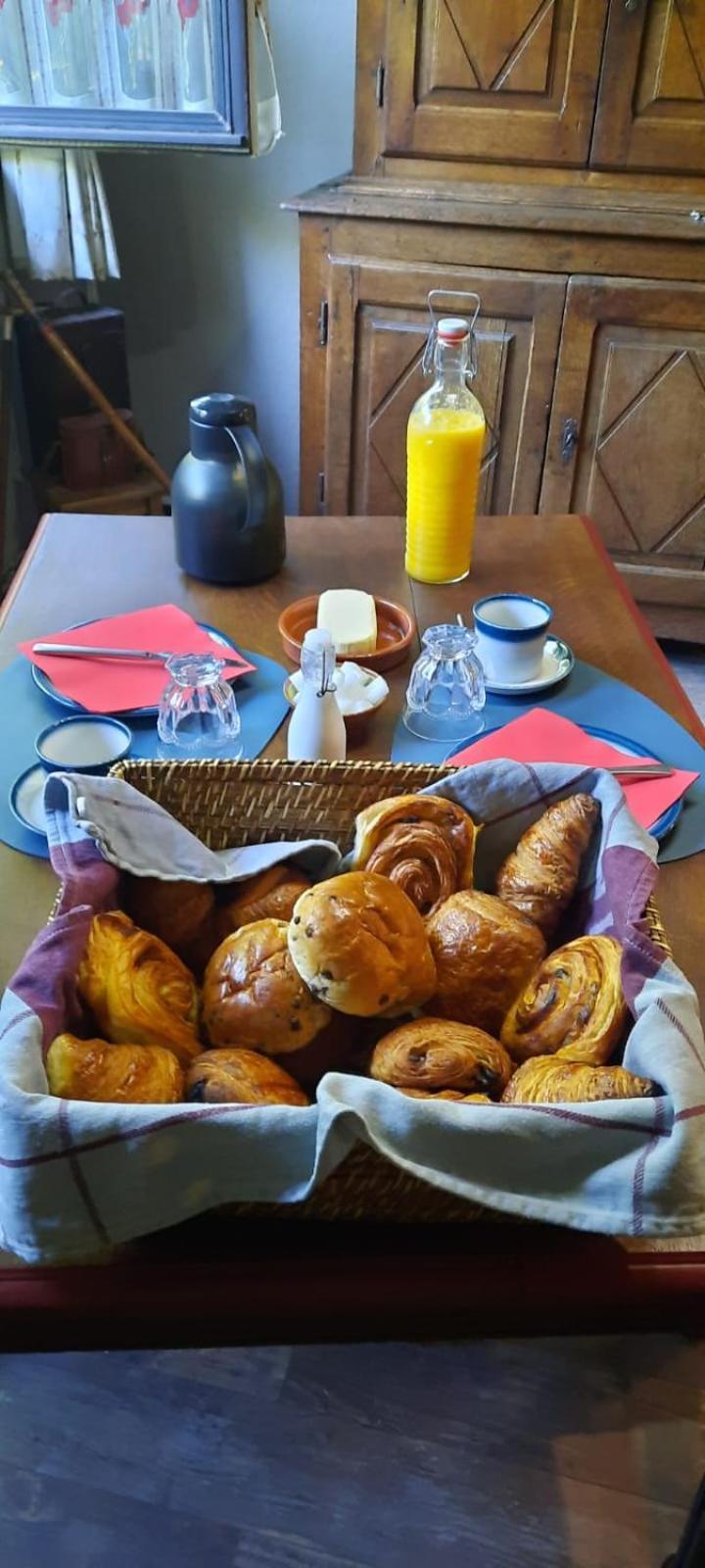 L'Etape Gourmande, Chambres D'Hotes Wellin Dış mekan fotoğraf